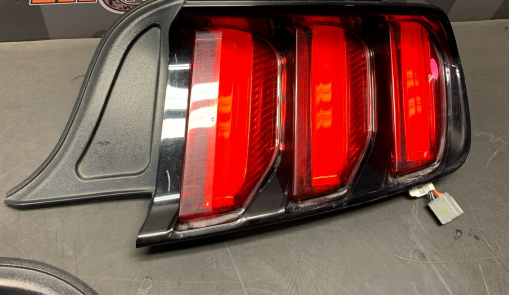 2015 FORD MUSTANG GT OEM DRIVER PASSENGER TAIL LIGHTS