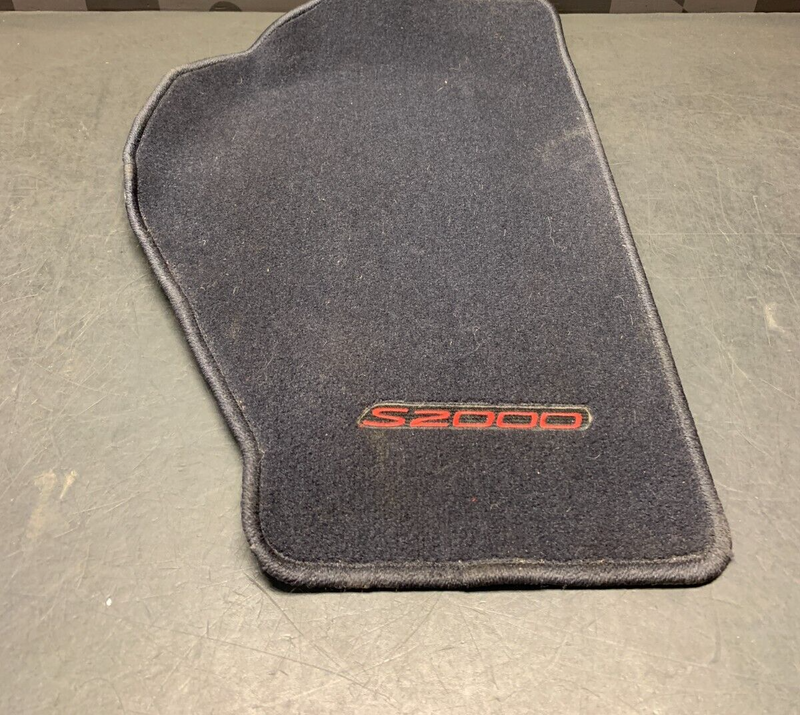 2004 HONDA S2000 AP2 OEM PASSENGER OEM FLOOR MAT