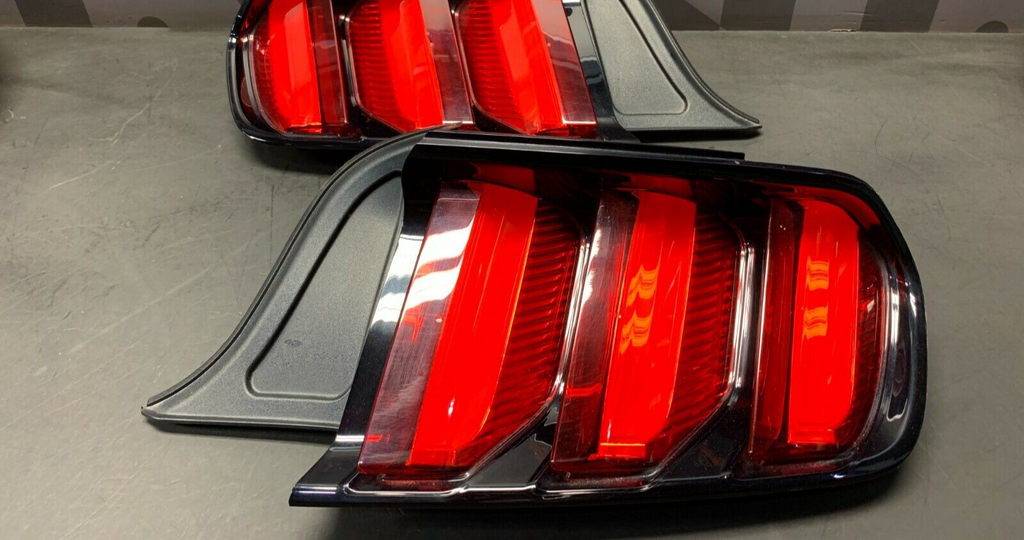 2016 FORD MUSTANG GT OEM TAIL LIGHTS