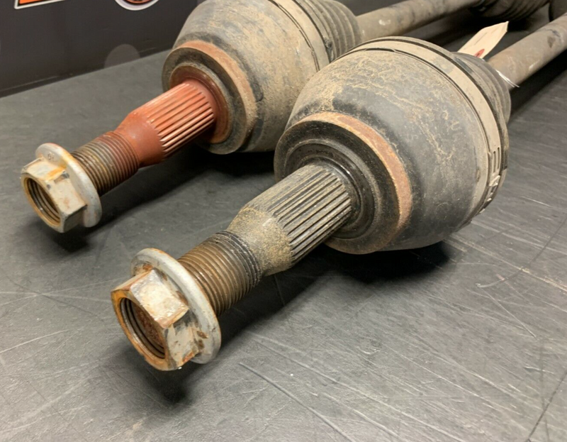 2005 CORVETTE C6 CONVERTIBLE OEM REAR AXLES AXLE SHAFT SET 45K