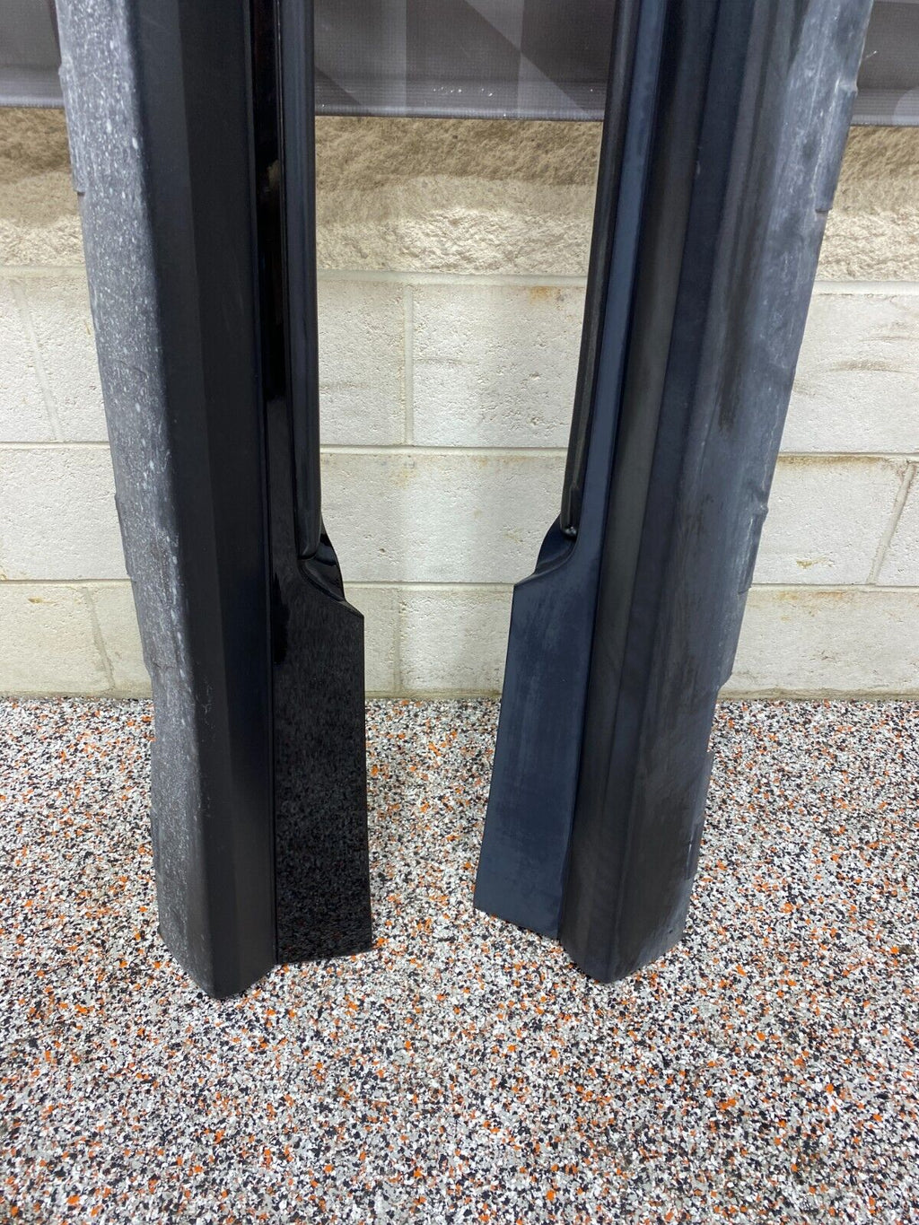 2014 CHEVROLET CAMARO ZL1 OEM SIDE SKIRT ROCKER PANELS PAIR DR PS USED *READ*