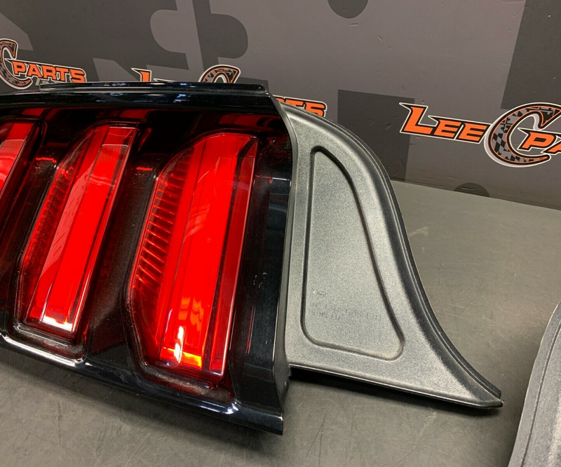 2017 FORD MUSTANG GT OEM TAIL LIGHTS DRIVER PASSENGER