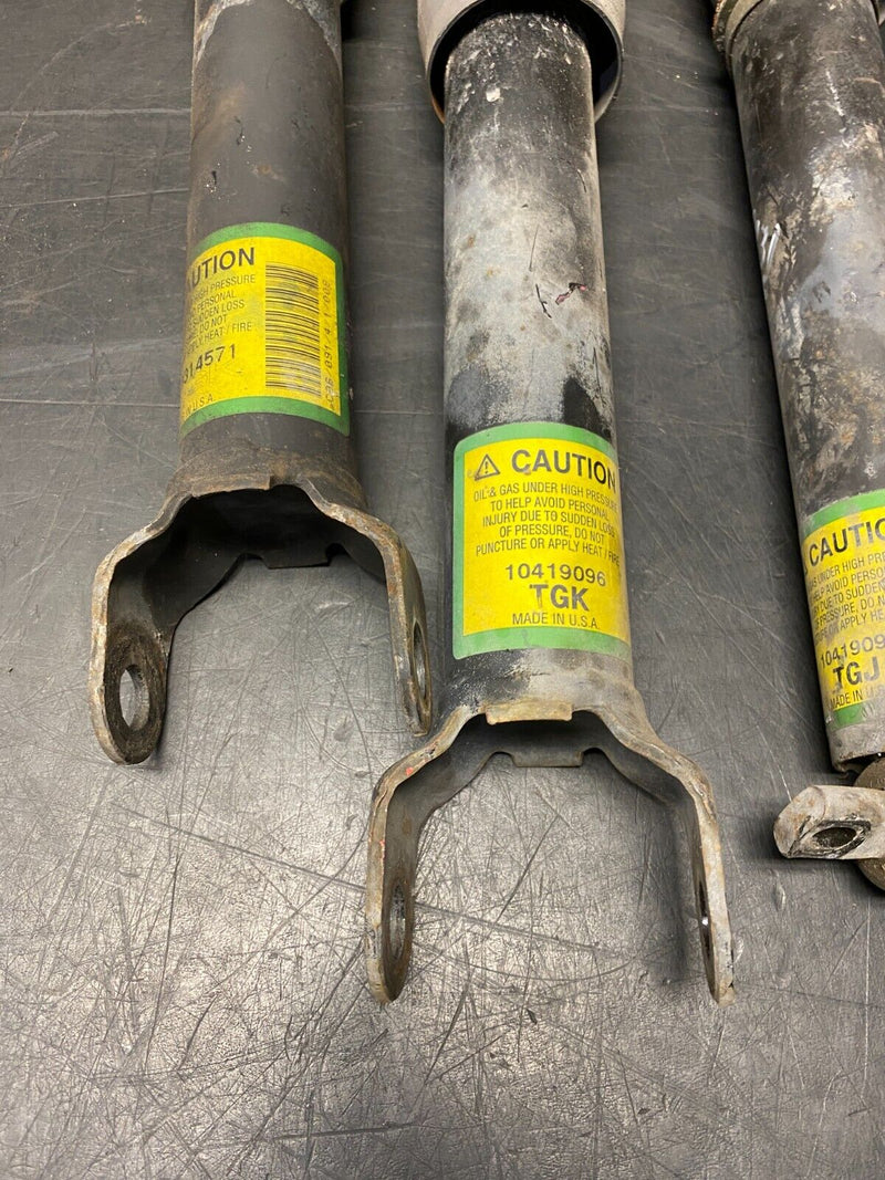 2001 CORVETTE C5 Z06 OEM  SHOCK STRUTS ASSEMBLY SET OF (4) DRIVER PASSENGER USED