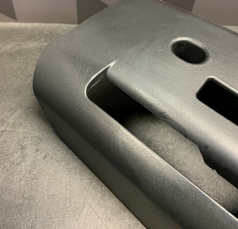 2017 FORD MUSTANG GT COUPE OEM LOWER STEERING COLUMN COVER