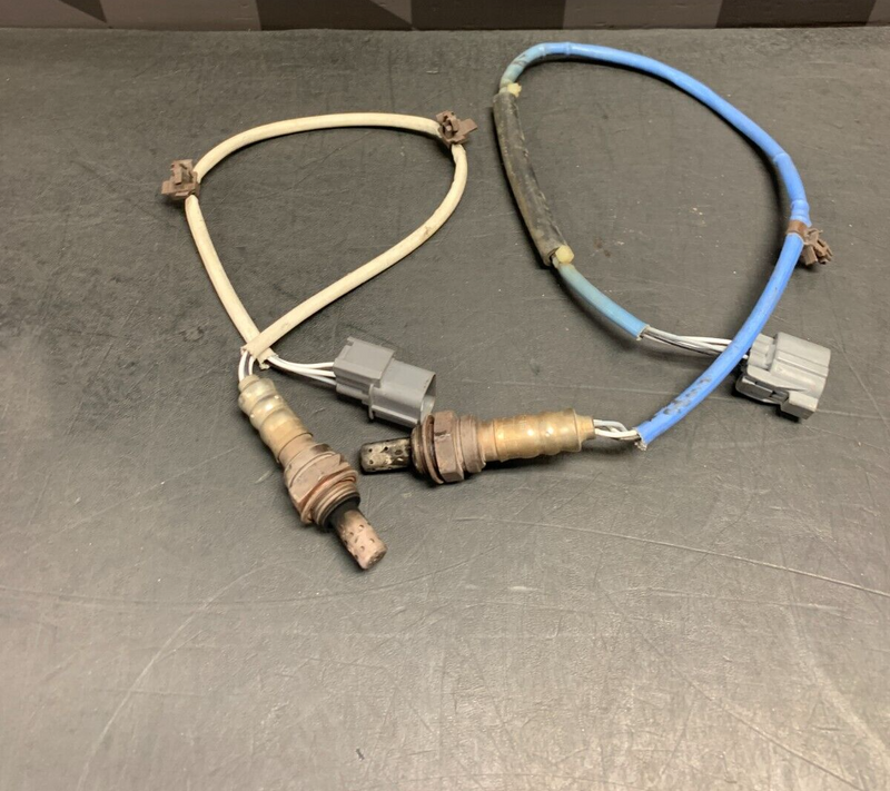 2002 HONDA S2000 AP1 OEM o2 OXYGEN SENSORS PAIR USED