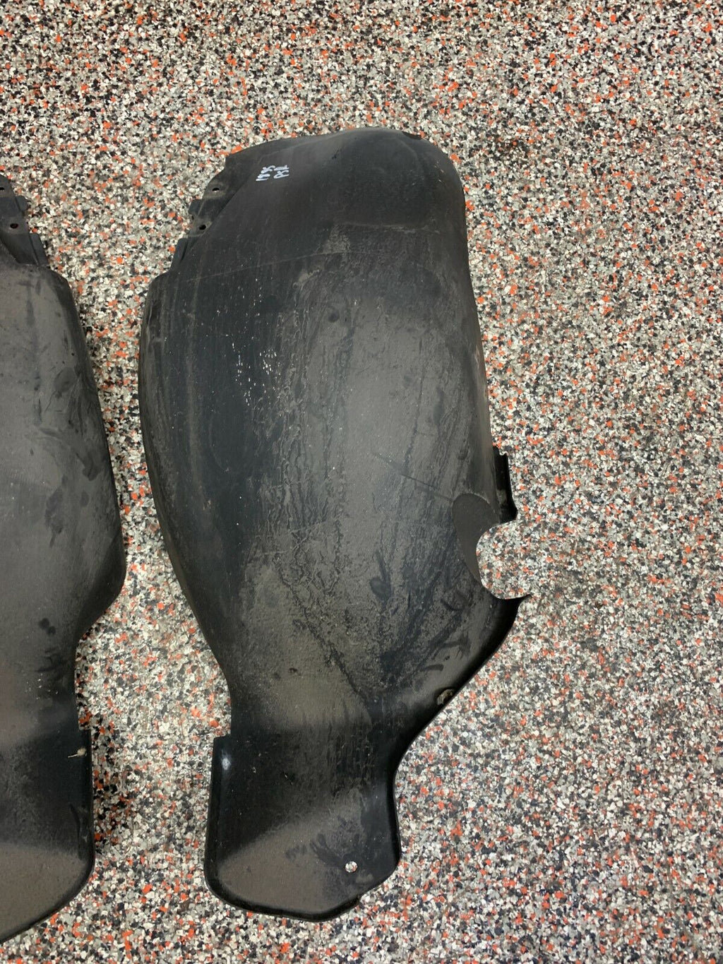2004 CADILLAC CTS-V CTS V OEM DRIVER PASSENGER REAR FENDER LINERS