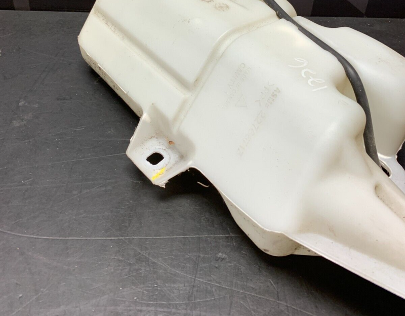 2014 CAMARO SS OEM WASHER FLUID RESEVOIR USED