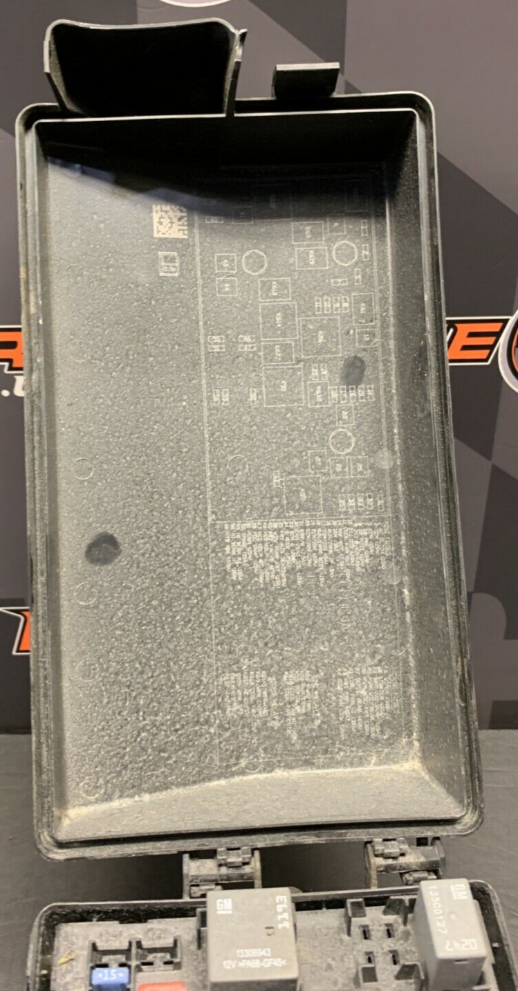 2013 CAMARO SS 1LE OEM ENGINE BAY FUSE BOX