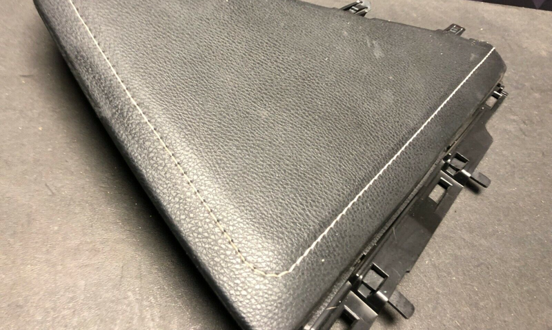 2016 SCION FRS RS 2.0 BRZ 86 OEM PASSENGER CENTER CONSOLE KNEE PAD SILVER STITCH