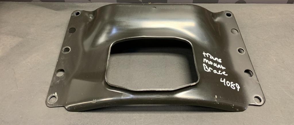 2012 CHEVROLET CAMARO SS OEM TRANSMISSION MOUNT CHASSIS BRACE CONVERTIBLE