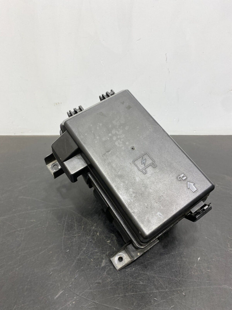 2006 CORVETTE C6 OEM ENGINE BAY FUSE BOX ASSEMBLY USED