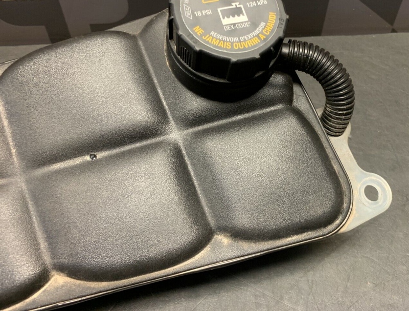 2005 CORVETTE C6 CONVERTIBLE OEM COOLANT RESERVOIR TANK BOTTLE