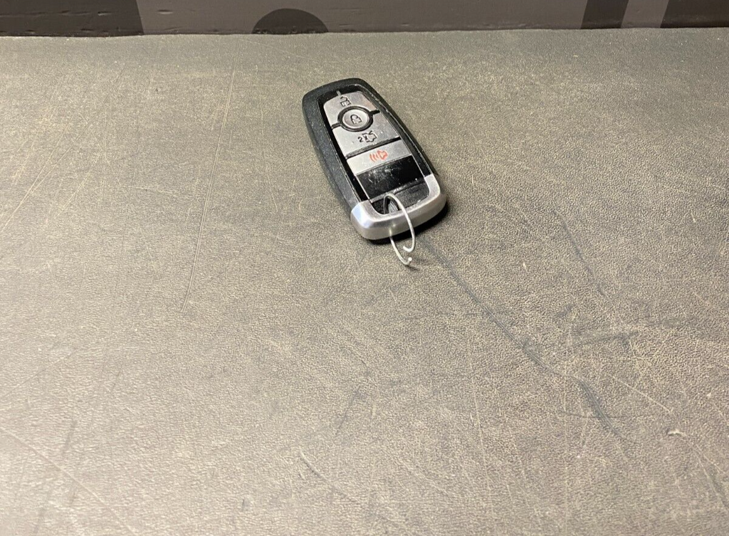 2019 FORD MUSTANG GT BULLITT OEM KEY KEYFOB REMOTE USED