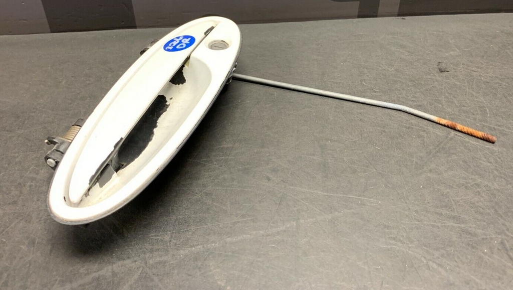 1997 CORVETTE C5 OEM DRIVER DOOR HANDLE WHITE EXTERIOR