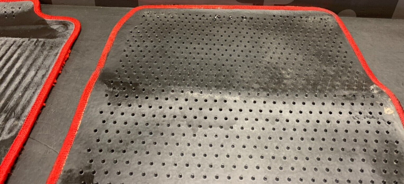 2001 CORVETTE C5 RED FLOOR MATS USED