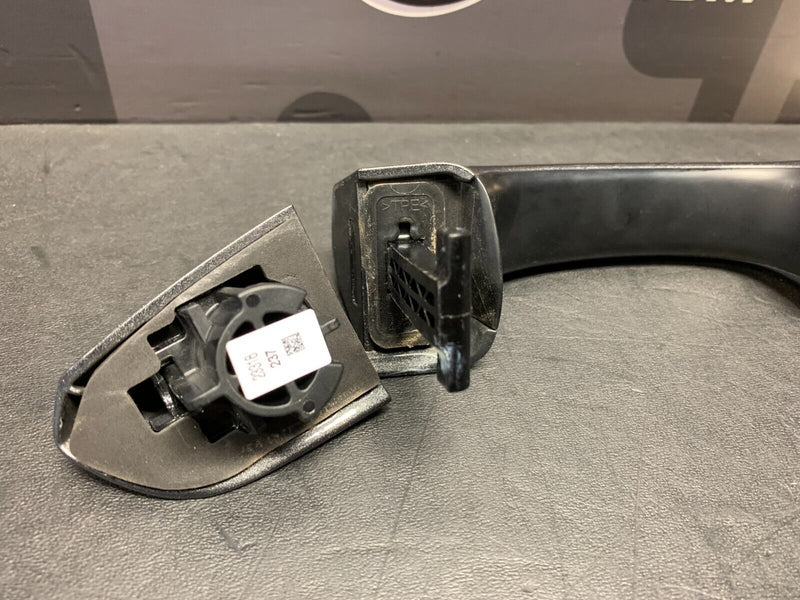 2019 FORD MUSTANG GT OEM PASSENGER DOOR HANDLE USED