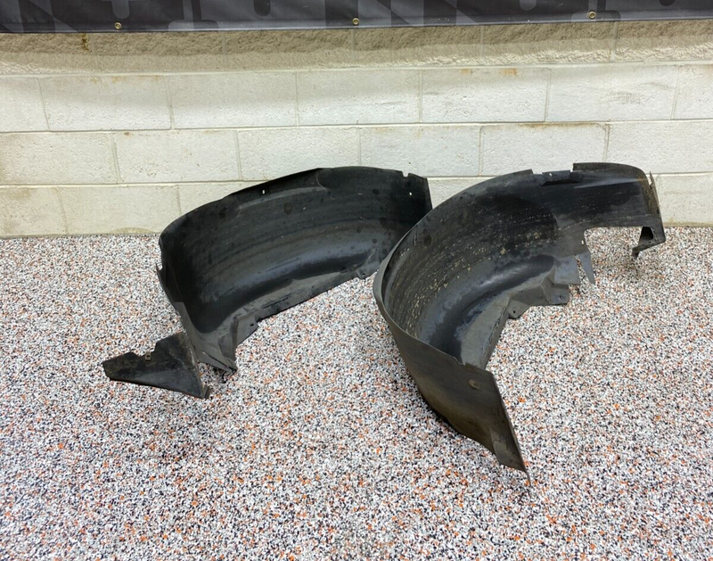 2004 CORVETTE C5 Z06 OEM REAR FENDER LINERS PAIR DRIVER PASSENGER USED