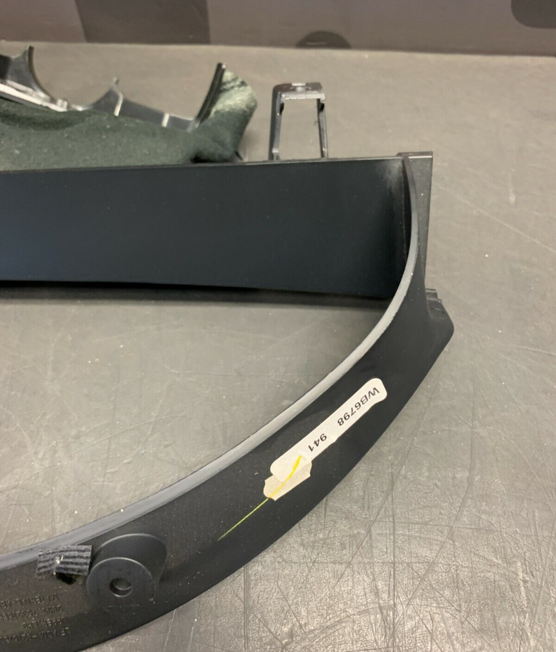 2009 PONTIAC G8 GT OEM GAUGE INSTRUMENT CLUSTER DASH TRIM BEZEL