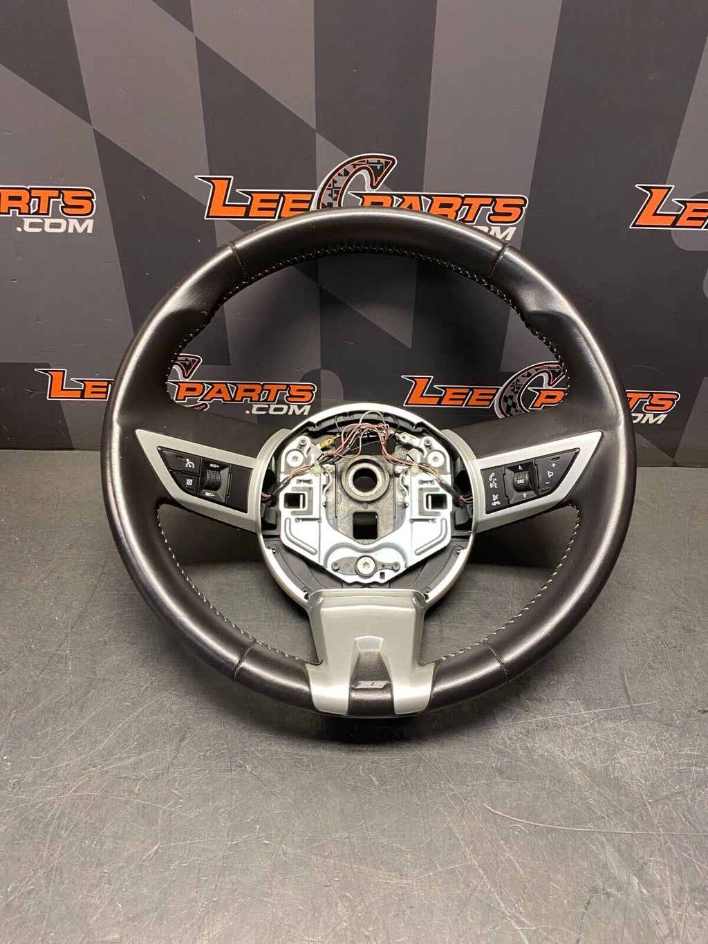 2010 CHEVROLET CAMARO SS OEM STEERING WHEEL M/T NO PADDLES USED 55K