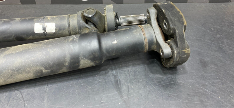 2010 CAMARO SS COUPE OEM AUTOMATIC TRANMISSION DRIVESHAFT ASSEMBLY USED