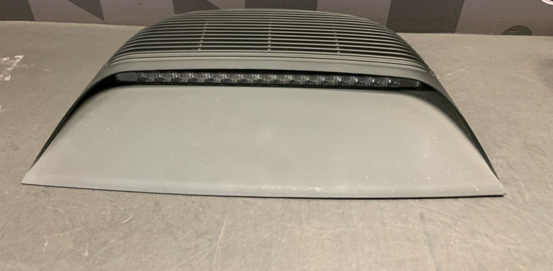 2004 PONTIAC GTO OEM THIRD BRAKE LIGHT
