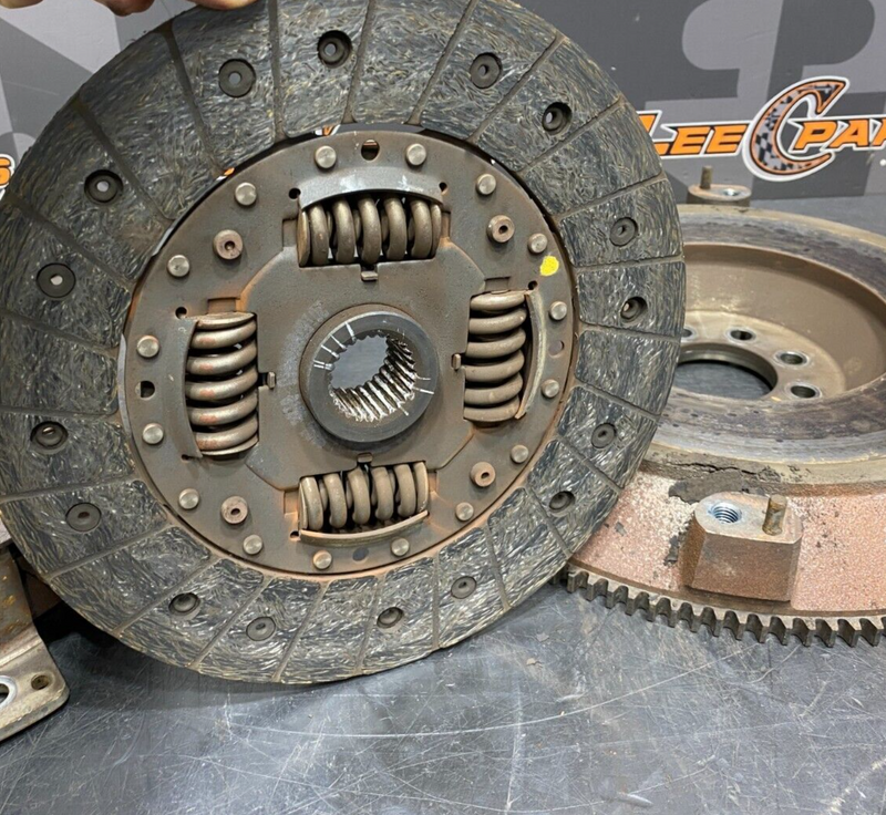 2018 DODGE 392 SCAT PACK OEM CLUTCH ASSEMBLY WITH FLYWHEEL USED