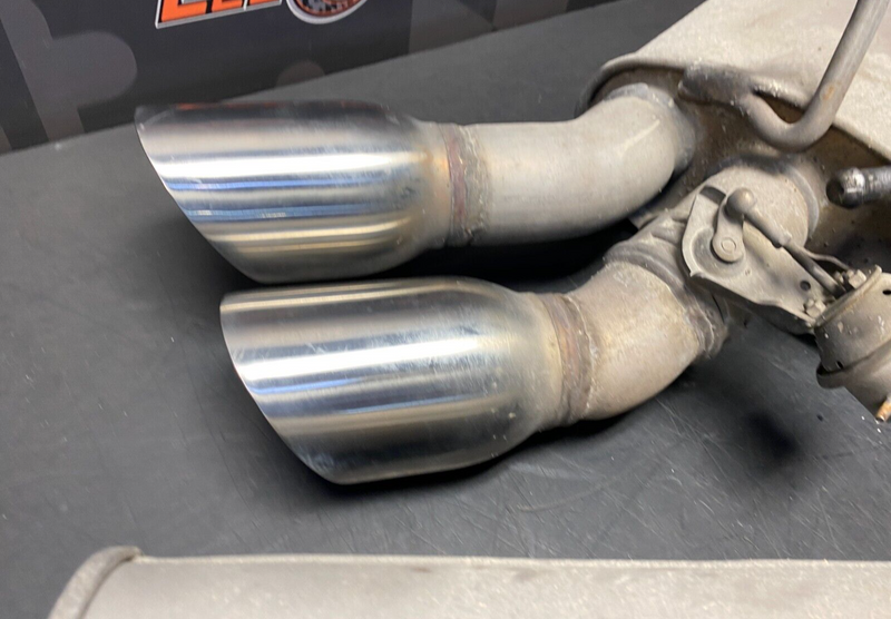 2013 CHEVROLET CAMARO ZL1 OEM REAR NPP MUFFLER CUTS PAIR DR PS USED