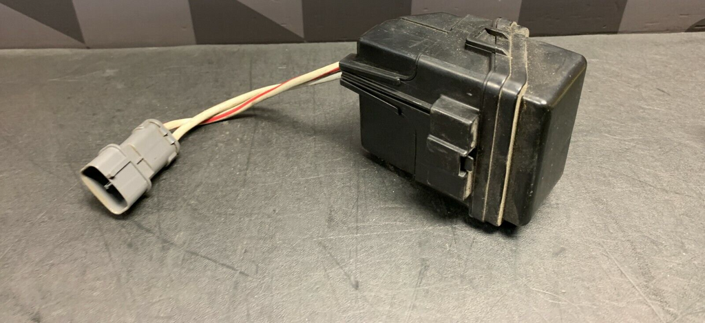 2005 HONDA S2000 AP2 OEM RELAY BOX