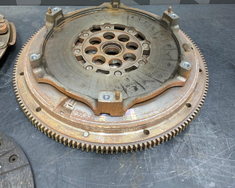 2014 CAMARO ZL1 COUPE OEM CLUTCH PRESSURE PLATE FLYWHEEL SET USED