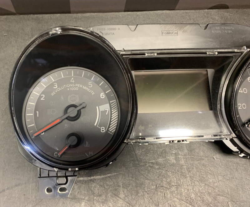 2015 FORD MUSTANG GT COUPE OEM GAUGE CLUSTER USED