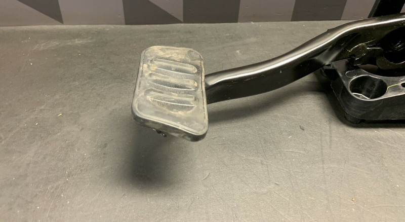 2019 FORD MUSTANG GT OEM AUTOMATIC BRAKE PEDAL