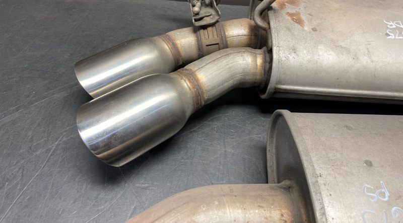 2015 CHEVROLET CAMARO SS OEM NPP REAR MUFFLERS PAIR DR PS USED