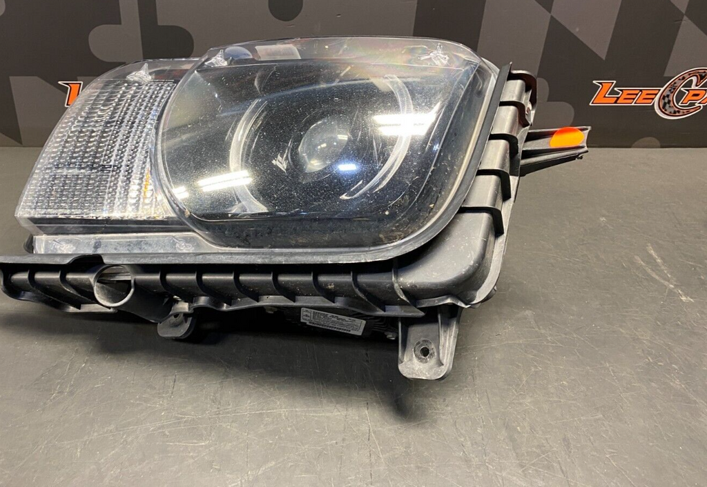 2015 CHEVROLET CAMARO ZL1 OEM DRIVER LH HID HEADLIGHT USED **SEE PICS**