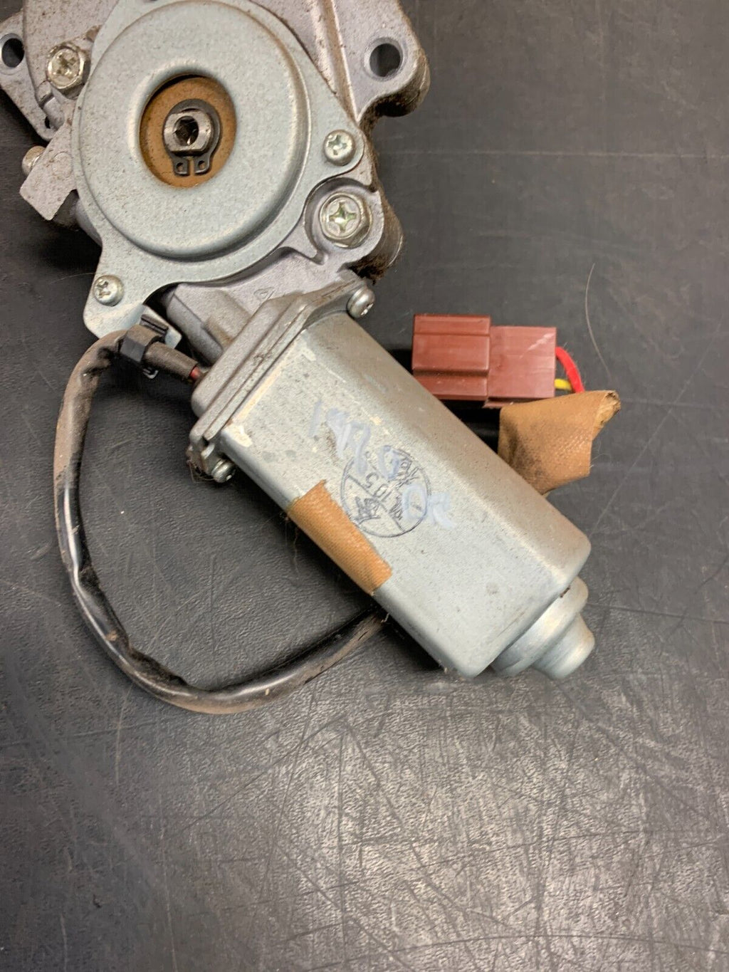 2005 HONDA S2000 AP2 OEM SOFT TOP MOTOR DRIVER LH USED