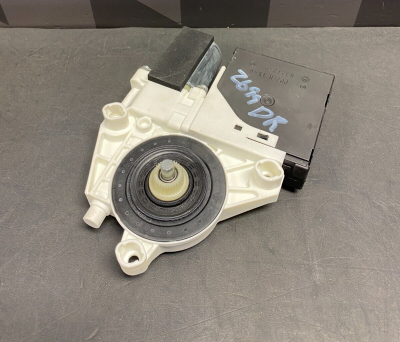 2014 AUDI R8 V10 OEM COUPE DRIVER LH WINDOW MOTOR UNIT ASSEMBLY USED