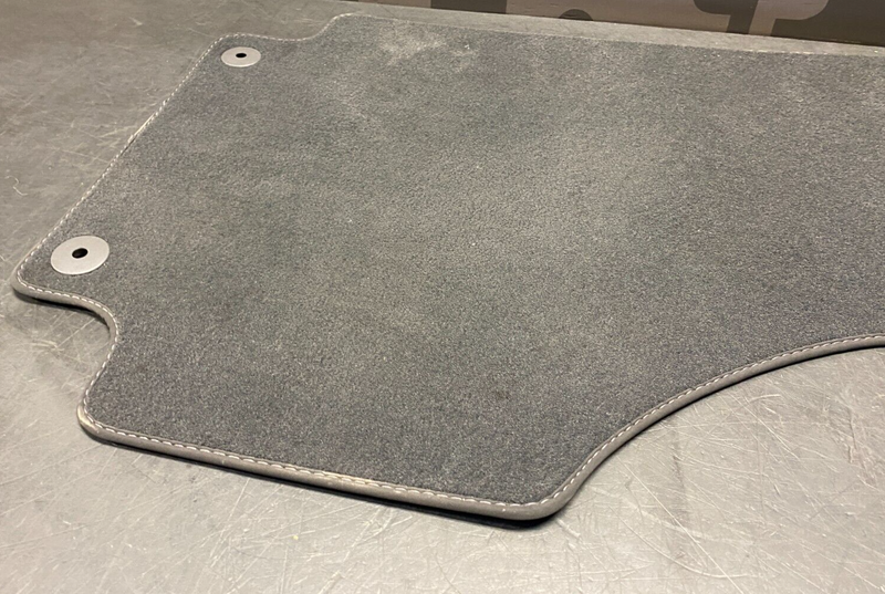 2014 AUDI R8  V10 OEM PASSENGER RH FRONT FLOOR MAT USED