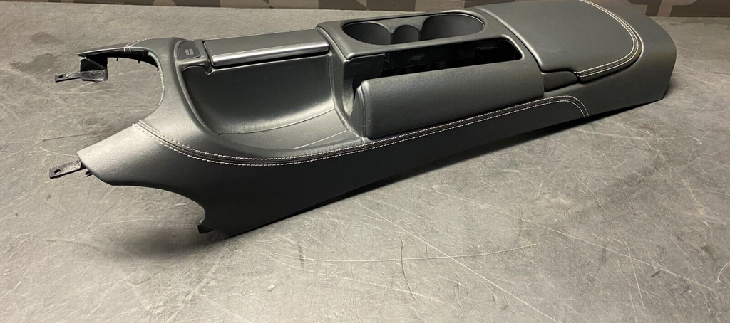 2014 AUDI R8 V10 OEM FULL LEATHER CENTER CONSOLE WITH SILVER STITCH USED