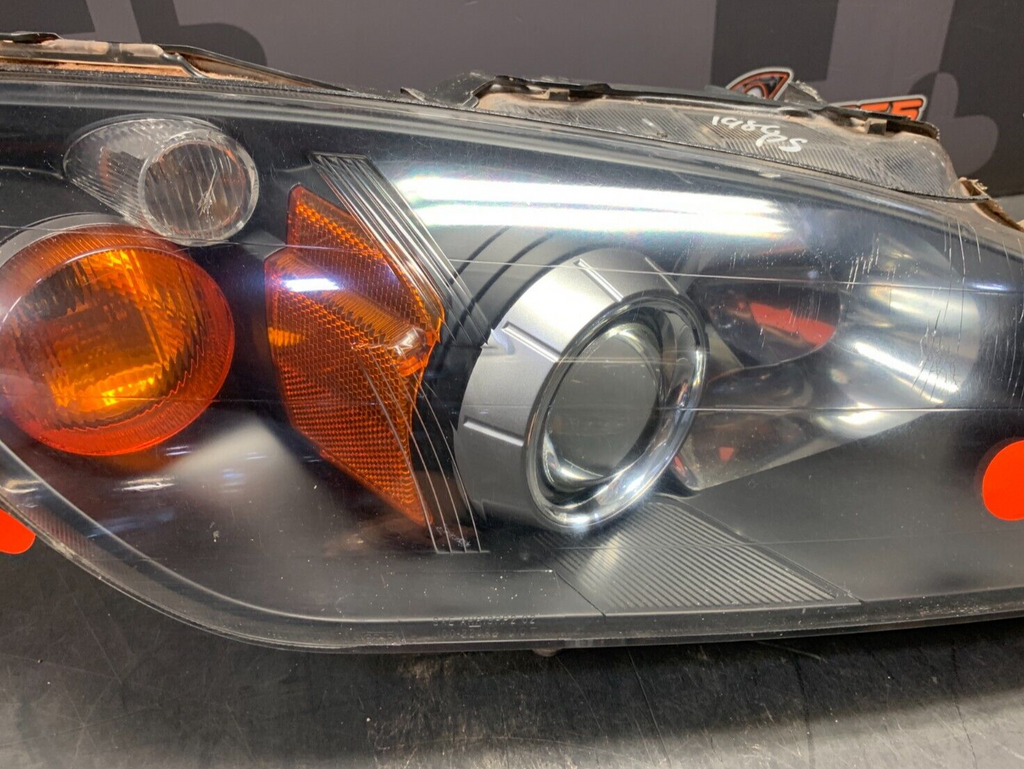2005 HONDA S2000 AP2 OEM PASSENGER RH HEADLIGHT USED **DAMAGE**