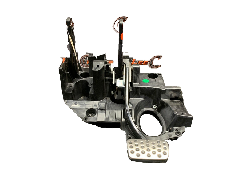 2015 CHEVROLET SS SEDAN OEM AUTOMATIC BRAKE PEDALS