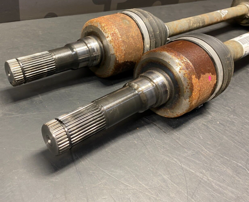 2019 FORD MUSTANG GT OEM REAR AXLES PAIR DR PS CV AXLES USED