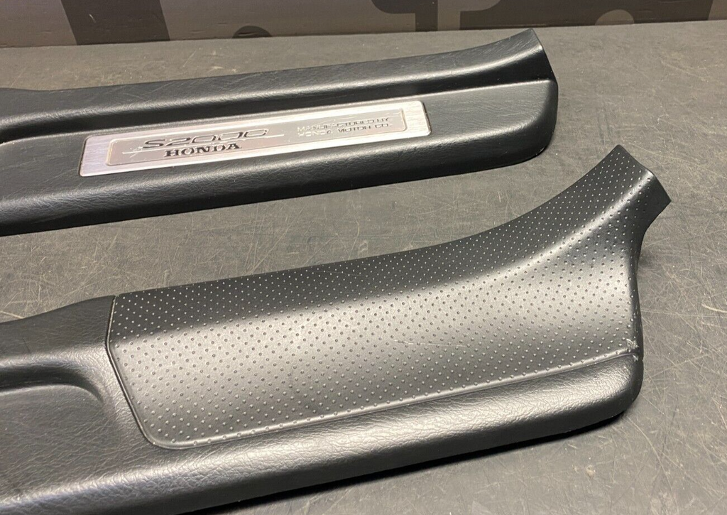 2001 HONDA S2000 AP1 OEM INTERIOR DOOR SILL TRIMS PAIR DR PS USED