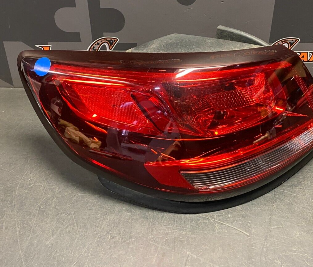 2015 CHEVROLET SS SEDAN OEM DRIVER LH TAIL LIGHT USED NICE!!