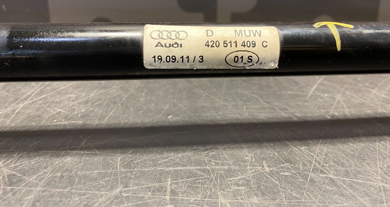 2012 AUDI R8 V10 OEM COUPE OEM REAR SWAY BAR WITH END LINKS USED
