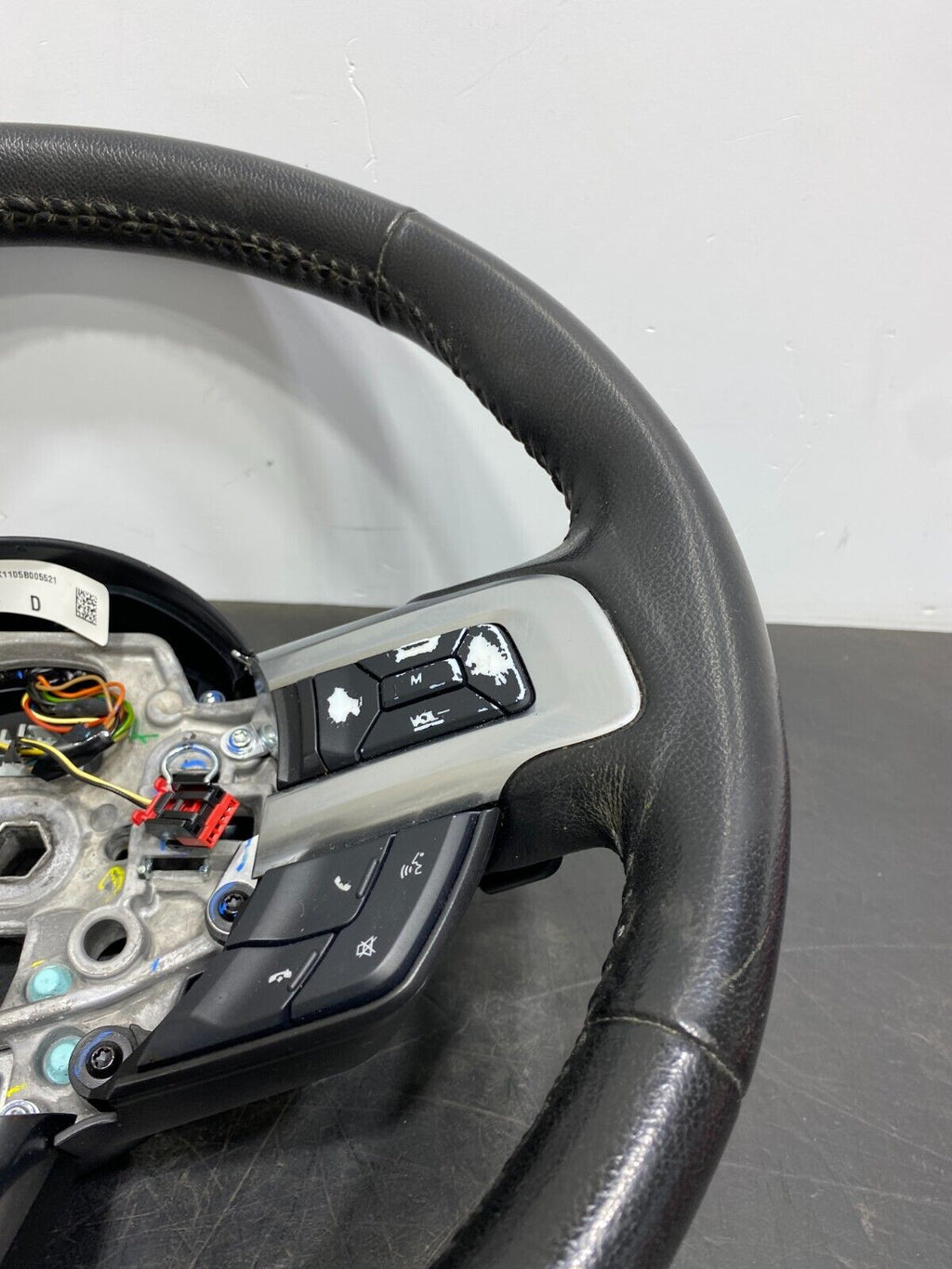 2015 FORD MUSTANG GT OEM STEERING WHEEL ASSEMBLY AUTOMATIC WITH PADDLE USED