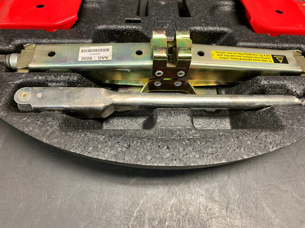 2005 PONTIAC GTO OEM TRUNK JACK SPARE TOOL KIT W/ FOAM