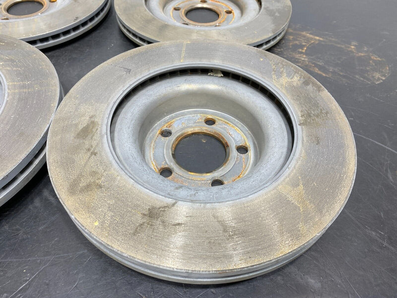 44040124