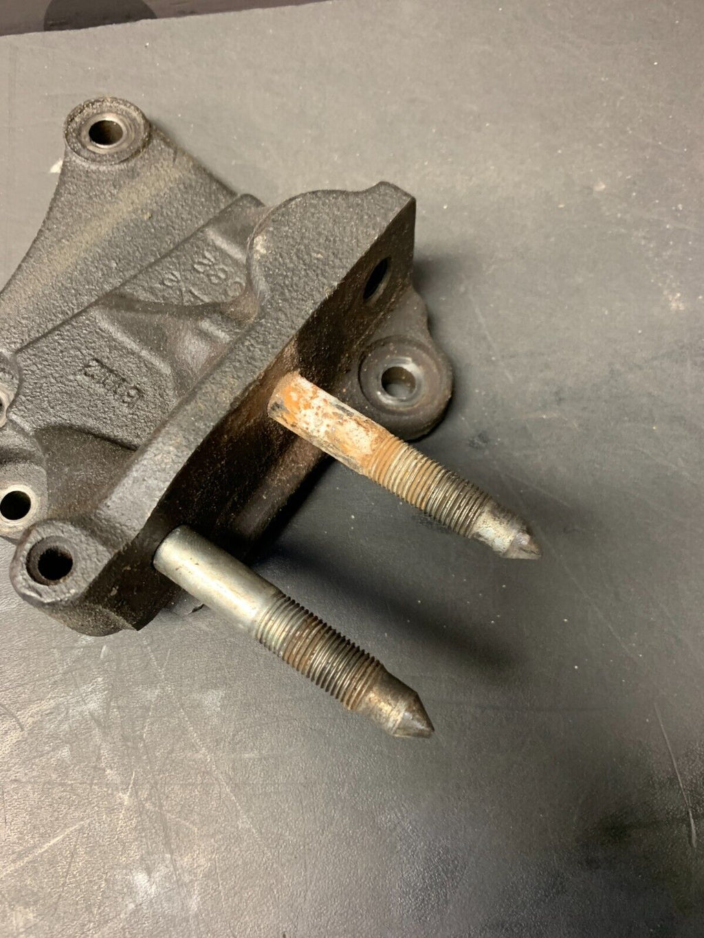 2008 EVOLUTION X EVO 10 MR OEM ENGINE MOUNT BRACKET USED