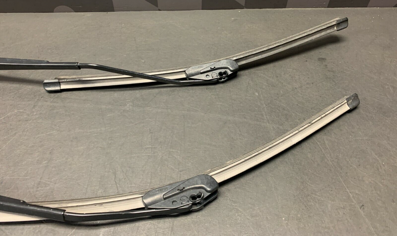 2011 CADILLAC CTS-V CTS V SEDAN OEM WINDSHIELD WIPER ARMS