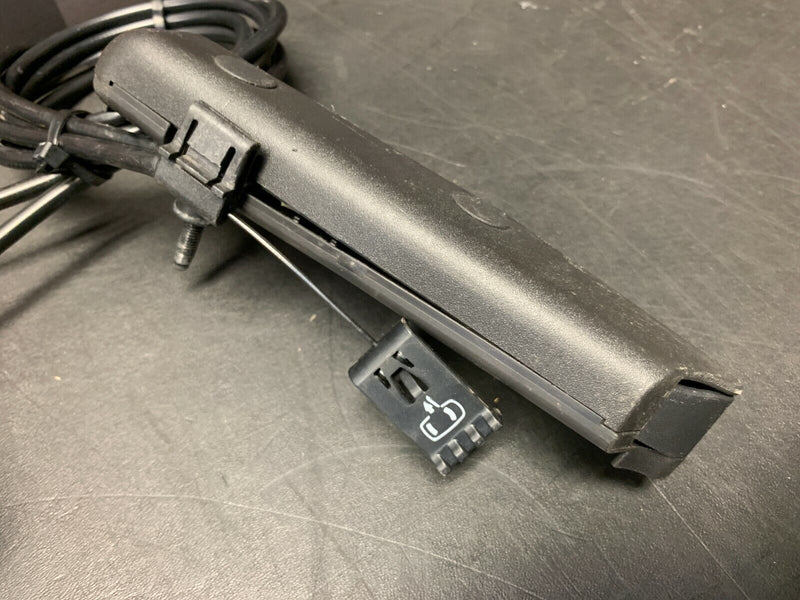 2005 CORVETTE C6 CONVERTIBLE OEM DRIVER WINDOW DOOR LOCK ACTUATOR