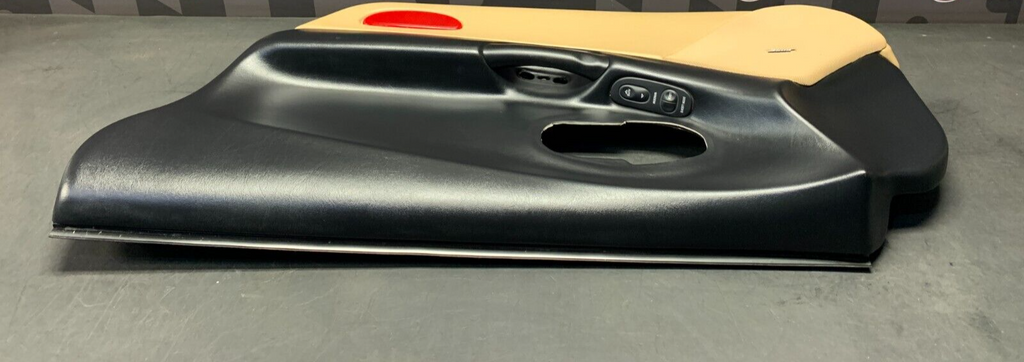 2000 CORVETTE C5 OEM PASSENGER RH DOOR PANEL BLACK TAN 77k MILES